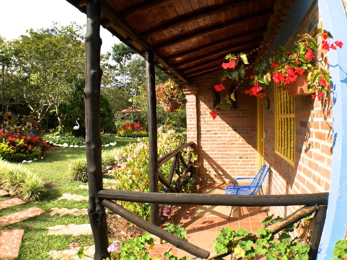 Cabanas La Carolina - Mesa De Los Santos エクステリア 写真
